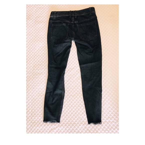 Low Rise Black Ripped Jeans - Picture 3 of 6